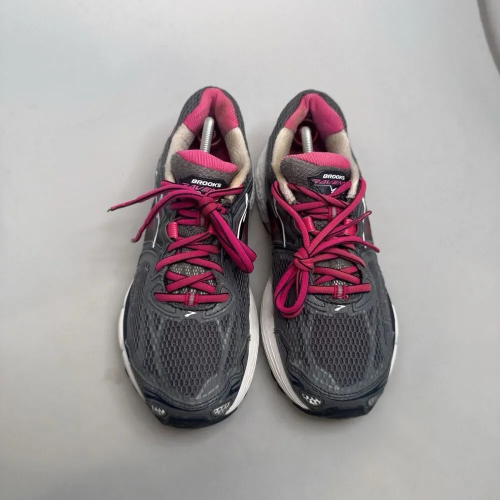 Brooks Ravenna 5 Womens US Size 9 M / EU 40.5 Running Shoes Gray Pink Sneakers